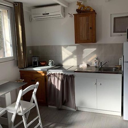 Joli Studio Independant 20M² Avec Jardin Saint-Maximin Esterno foto