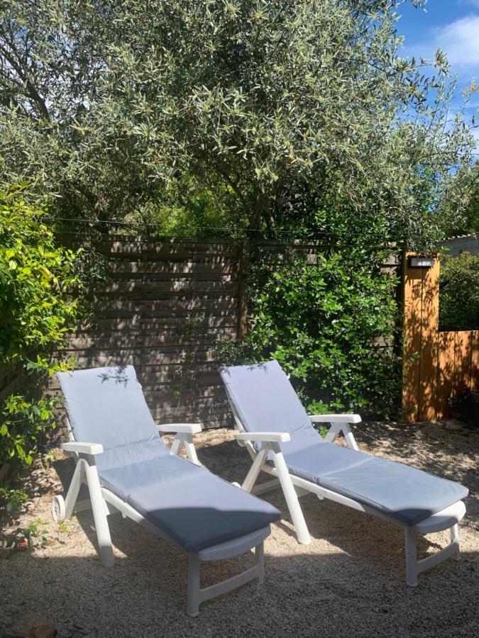 Joli Studio Independant 20M² Avec Jardin Saint-Maximin Esterno foto